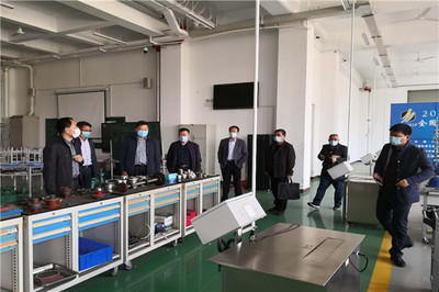 熱烈歡迎旭陽集團(tuán)副總裁苑?，F(xiàn)一行到山東化工技師學(xué)院參觀考察